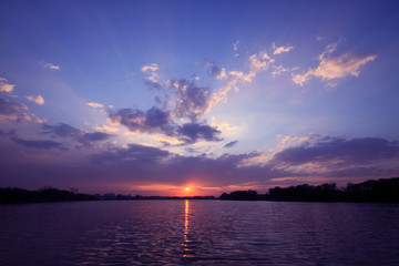 梦见一个妈妈领着她女儿的预兆